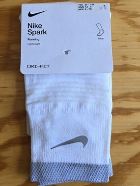 Nike Spark Lightweight Running Ankle Socks Dri-Fit Unisex Youth Men Women White